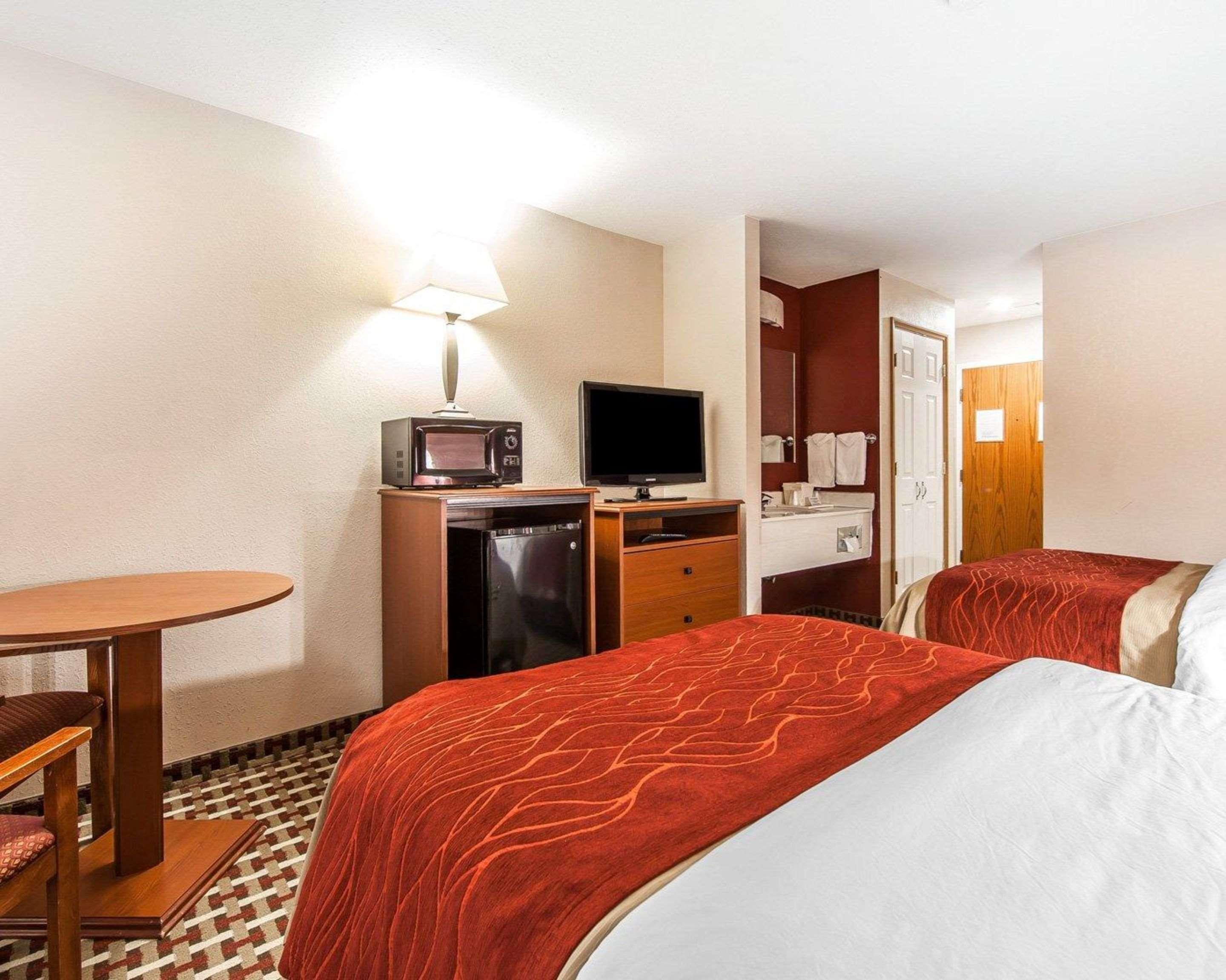 Quality Inn Seaman Buitenkant foto